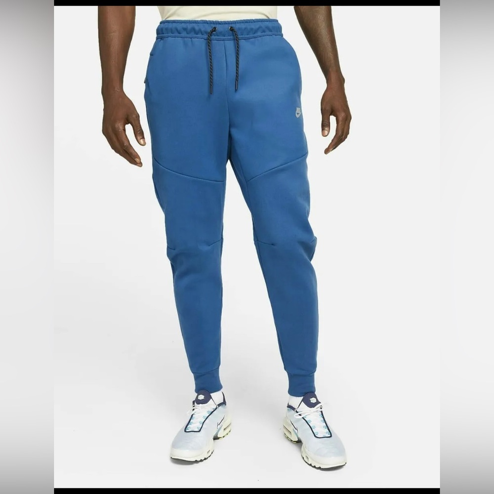 Nike Blue Men's Tech Fleeec Jogger Sweatpants